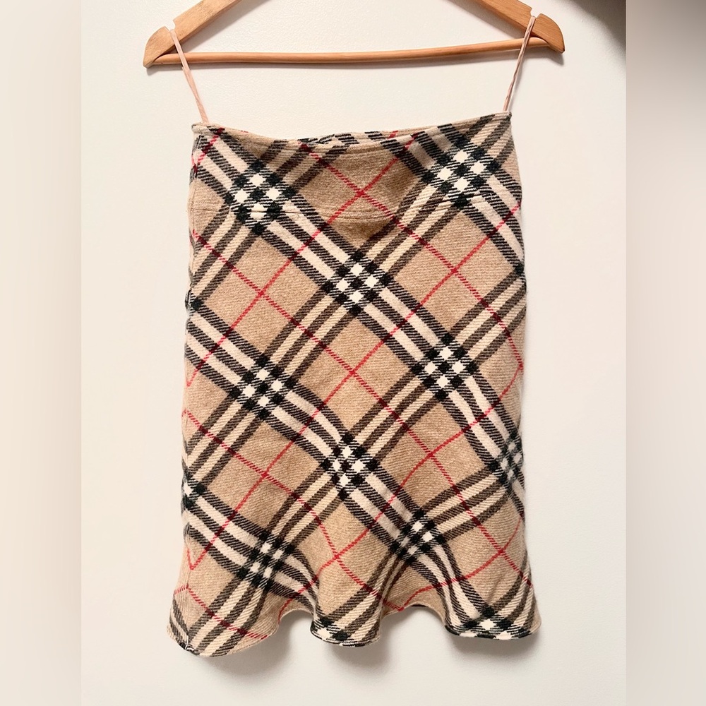 Authentic Burberry Beige and Black Wool Plaid Skirt